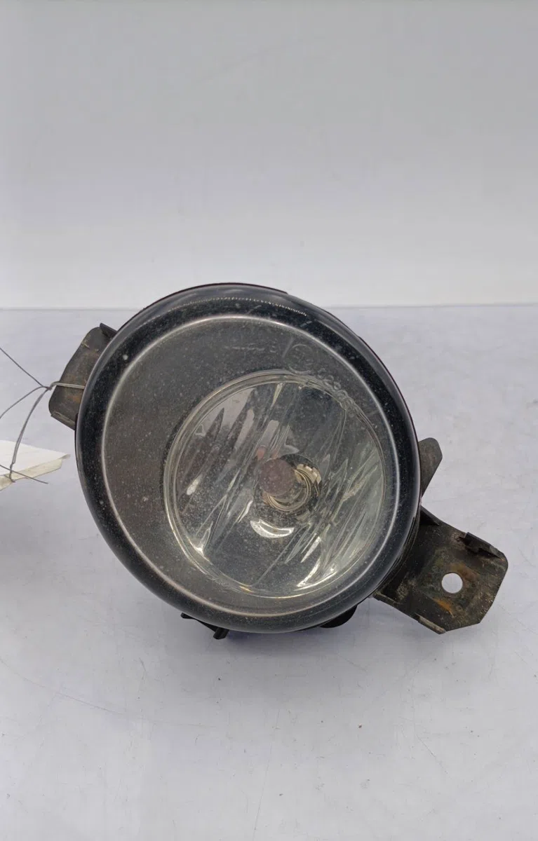 Phare antibrouillard avant gauche RENAULT CLIO 3 PHASE 1 occasion