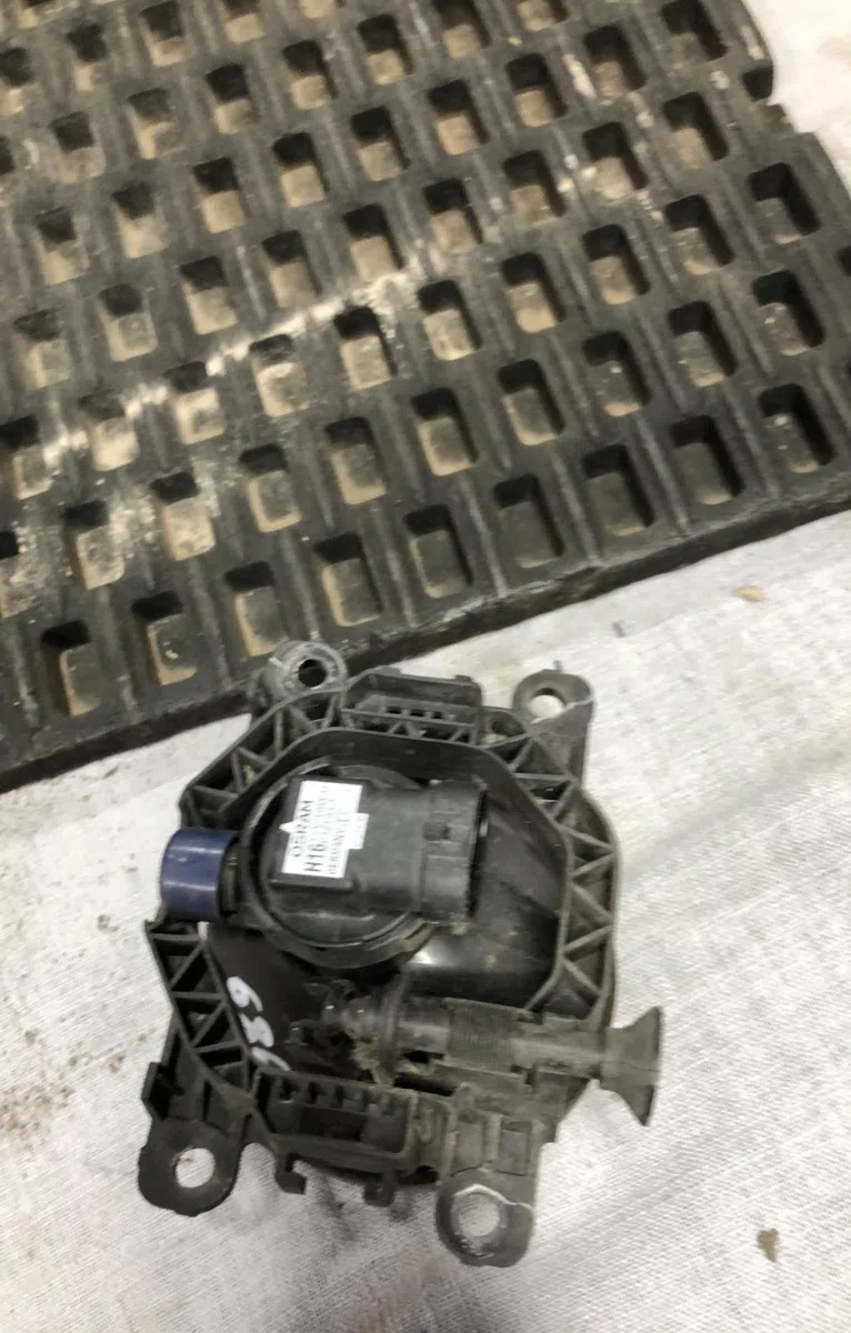Phare antibrouillard avant gauche RENAULT SCENIC 3 PHASE 2 occasion