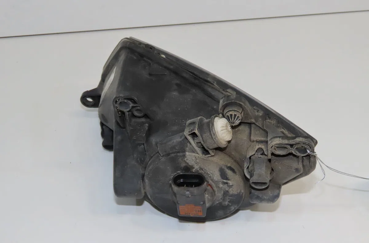 Phare antibrouillard avant gauche Seat LEON (5F1) 1.2 tsi (2012-2018) occasion