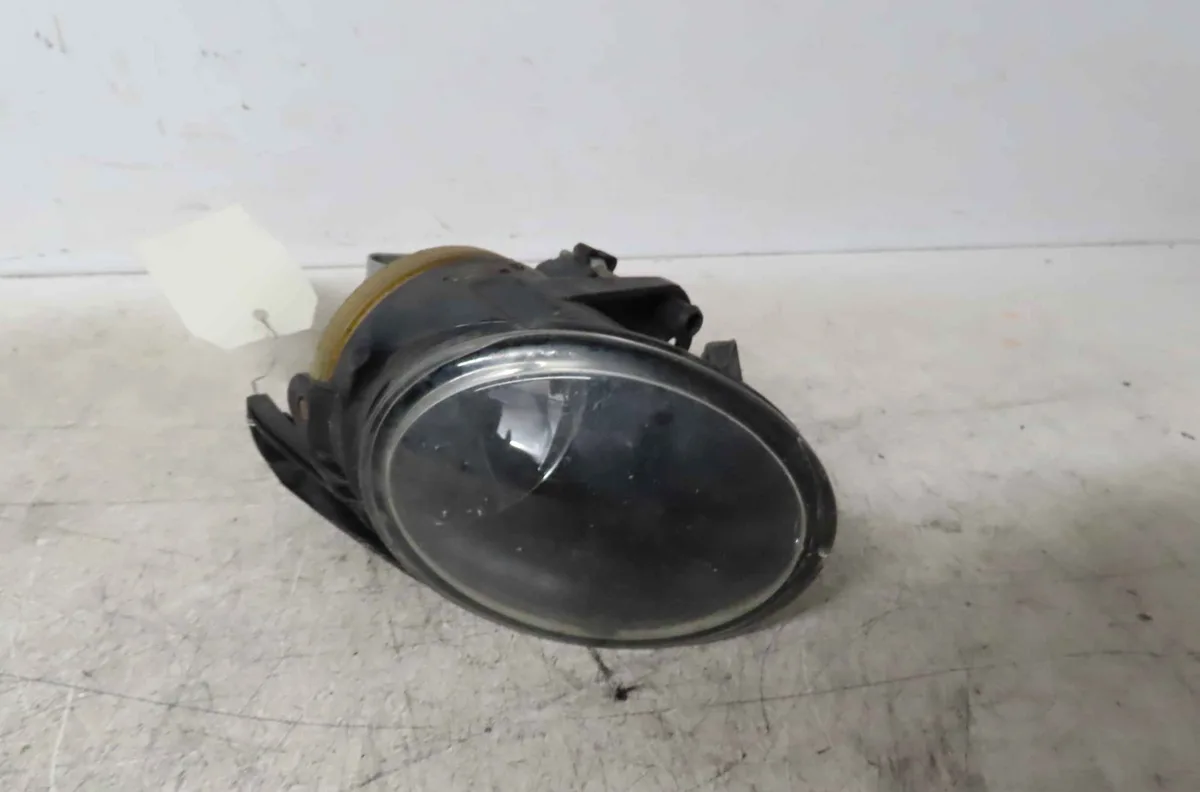 Phare antibrouillard avant gauche VOLKSWAGEN PASSAT V occasion