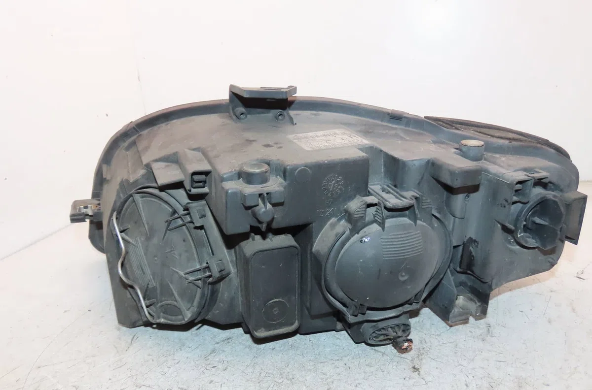 Phare droit Audi A4 B7 Avant (8ED) 2.0 tdi 16v (2004-2008) occasion