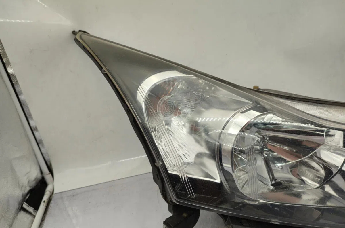Phare droit CHEVROLET CRUZE PHASE 1 occasion