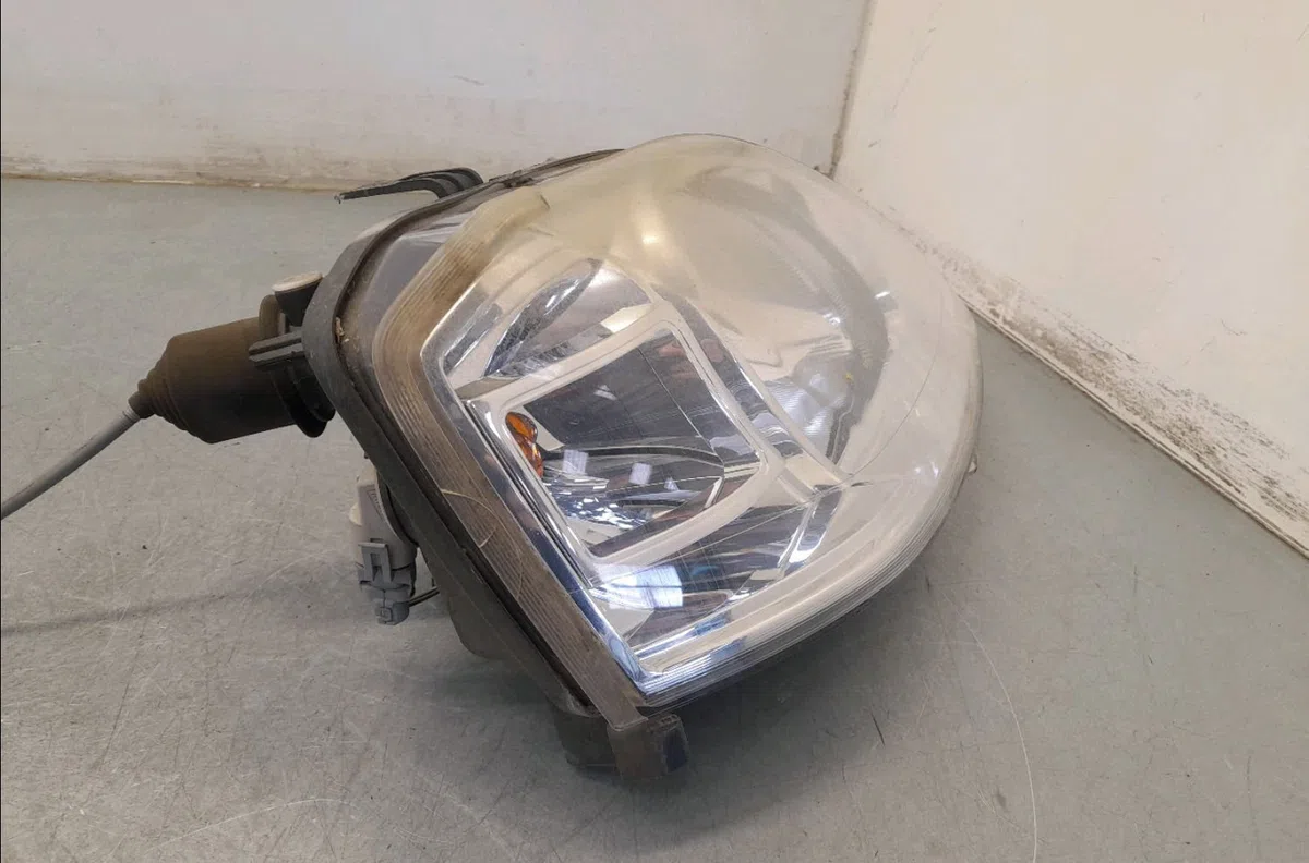 Phare droit Dacia LOGAN MCV (KS_) 1.5 dci (ks04) (2010-2013) occasion