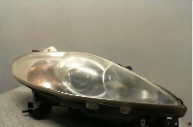 Phare droit Mazda 5 (CR19) 1.8 (cr19) (2005-2010) occasion