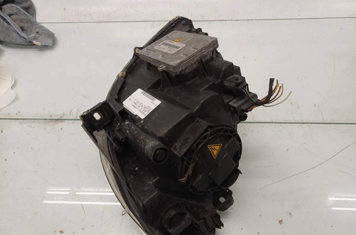 Phare droit MERCEDES CLASSE B 245 PHASE 1 occasion