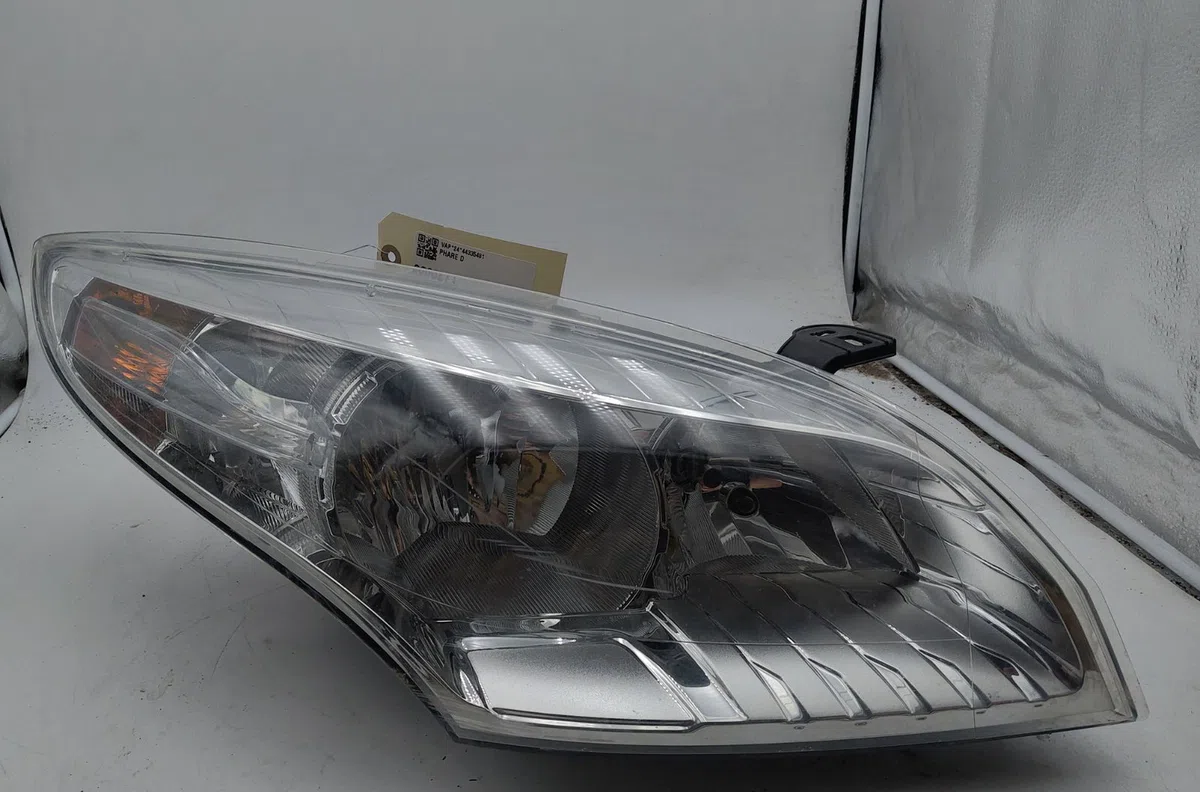 Phare droit RENAULT MEGANE III occasion