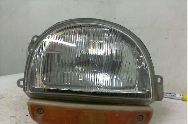 Phare droit RENAULT TWINGO I  1.2i 55ch occasion