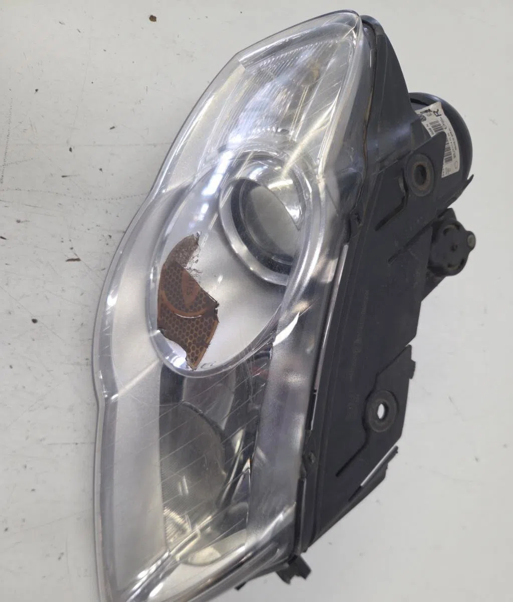 Phare droit VOLKSWAGEN PASSAT 5 BREAK occasion