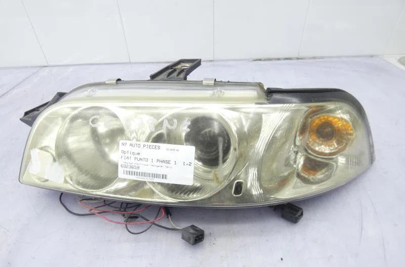 Phare gauche FIAT PUNTO 1 PHASE 1 occasion