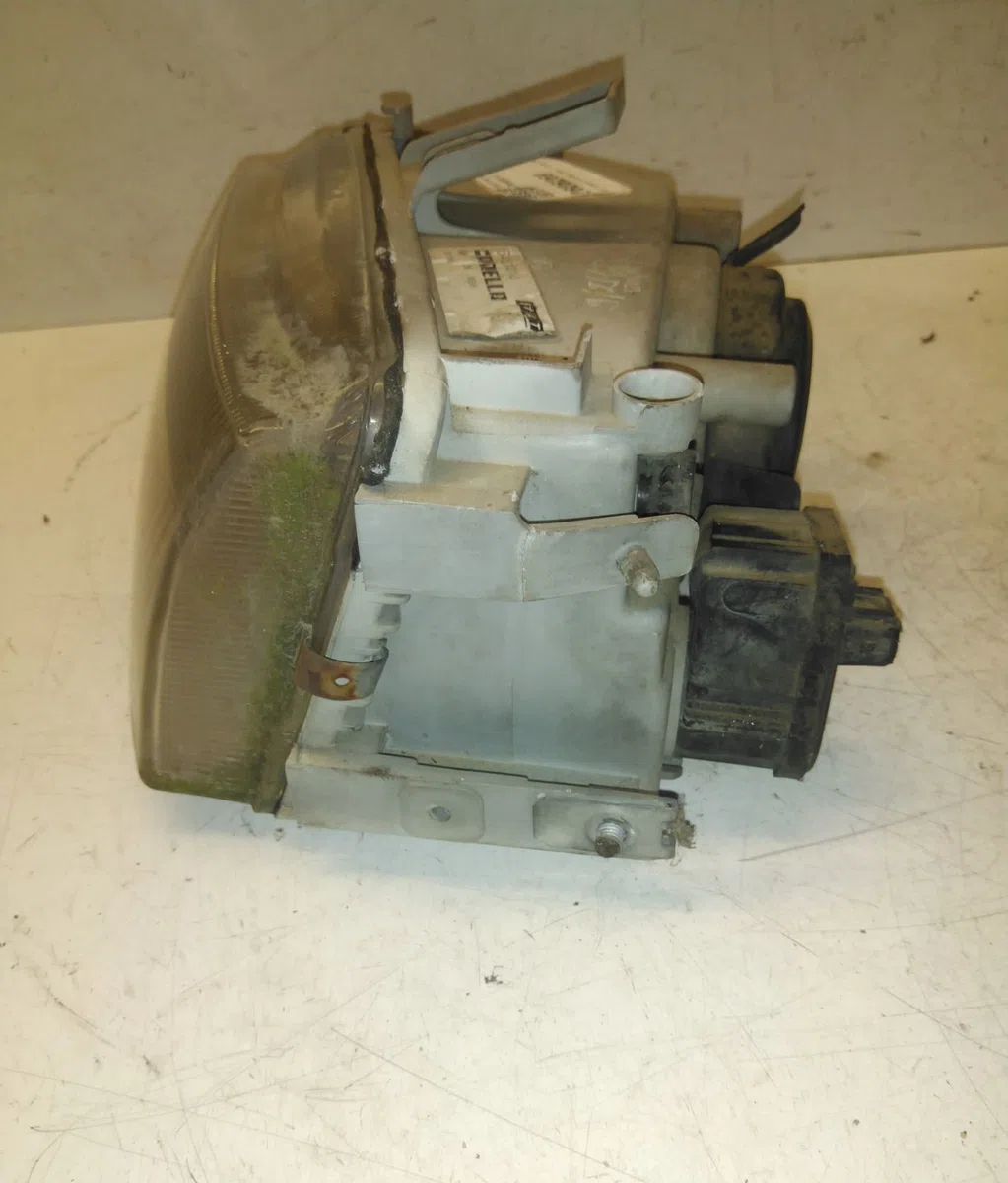 Phare gauche FIAT PUNTO I occasion