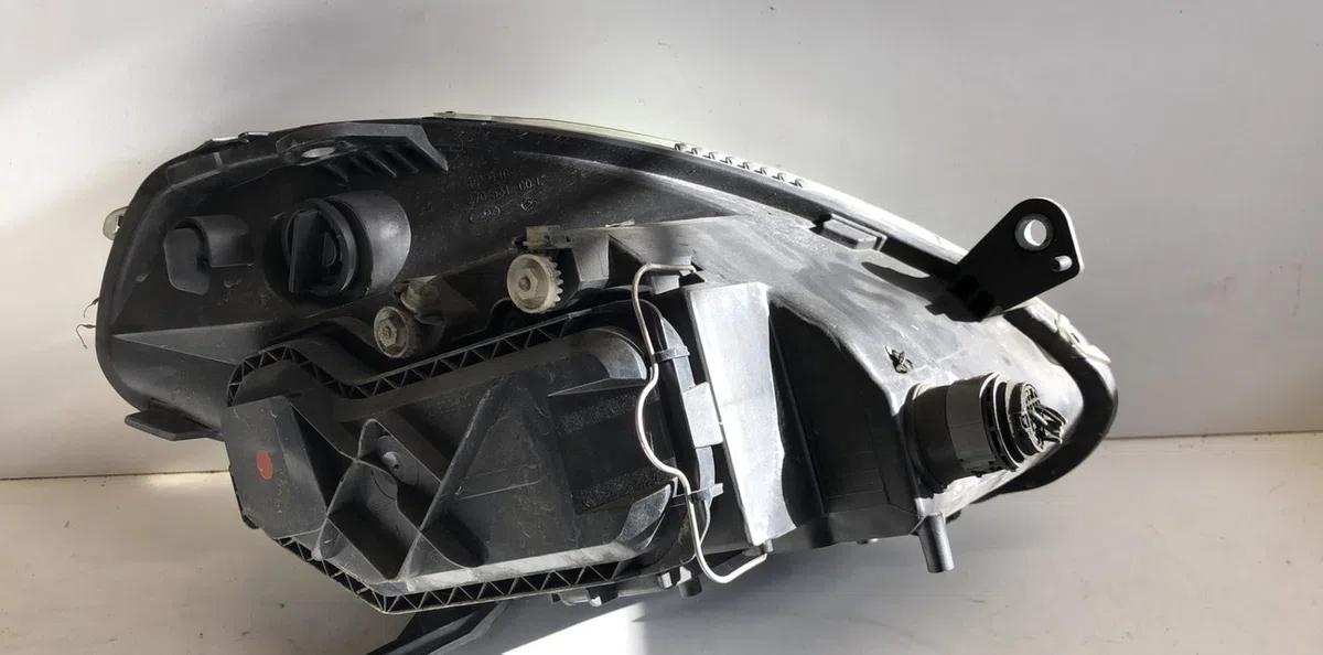 Phare gauche Lancia YPSILON (843_) 1.2 (843.axb1a) (2003-2011) occasion