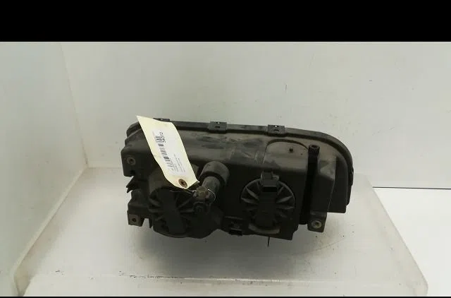 Phare gauche Volvo 850 Break (855) 2.5 tdi (1995-1996) occasion