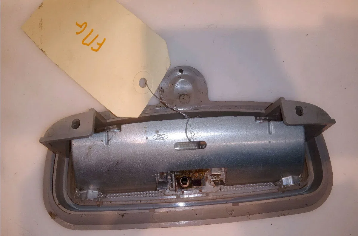 Plafonnier Ford FOCUS I (DAW, DBW) 1.8 16v (1998-2004) occasion