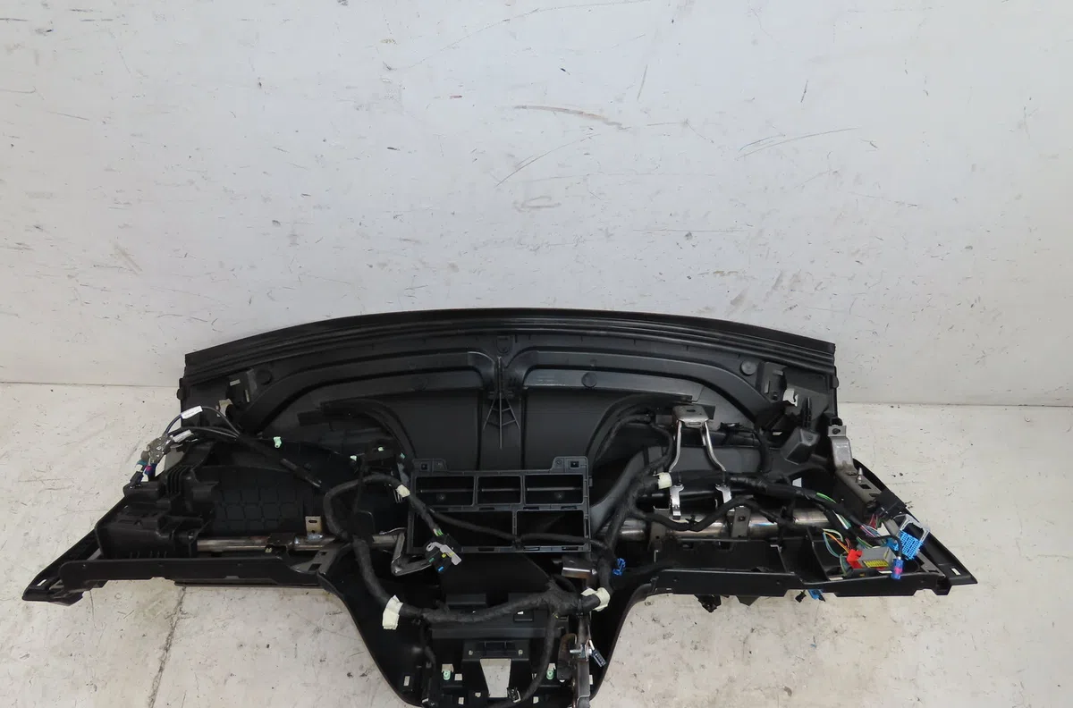 Planche de bord Citroën C4 CACTUS 1.2 thp 110 (2014) occasion