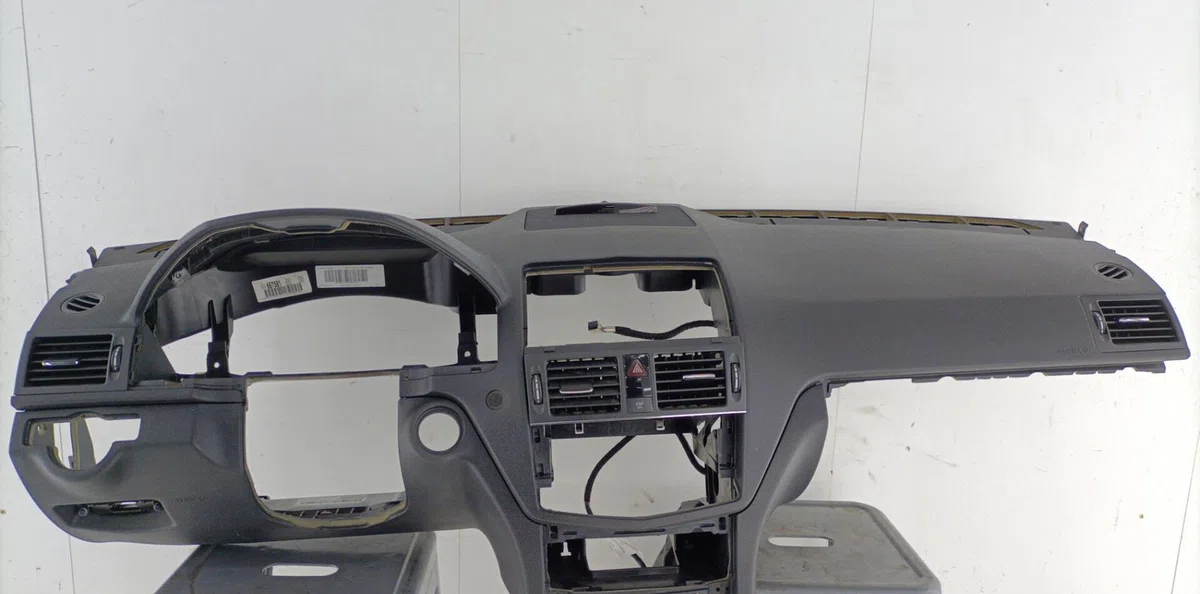 Planche de bord MERCEDES CLASSE C 204 PHASE 1 BREAK occasion