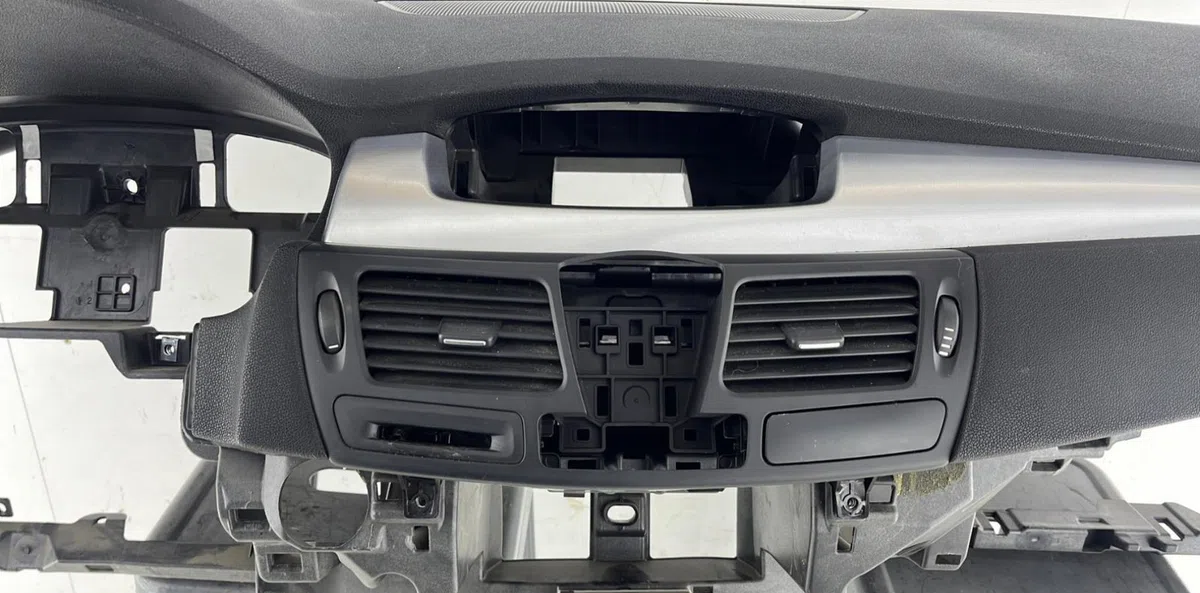 Planche de bord RENAULT LAGUNA 3 PHASE 1 COUPE occasion