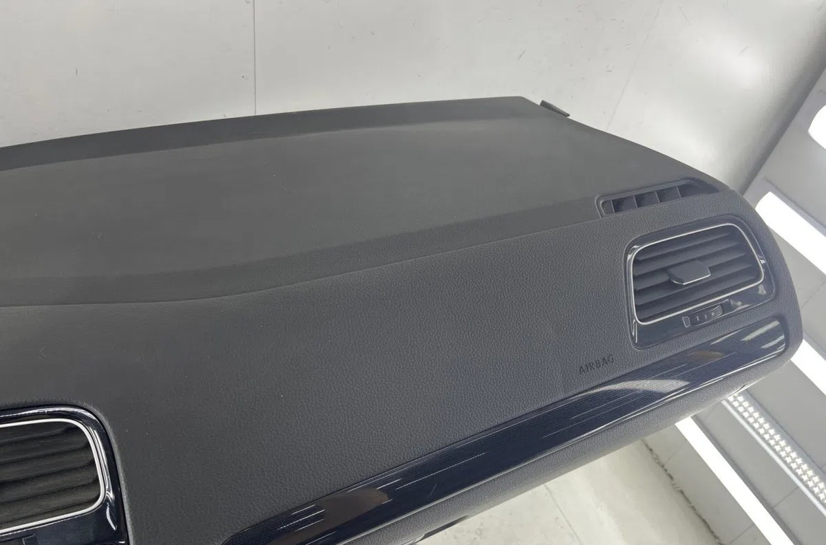 Planche de bord VOLKSWAGEN GOLF 7 PHASE 2 BREAK occasion