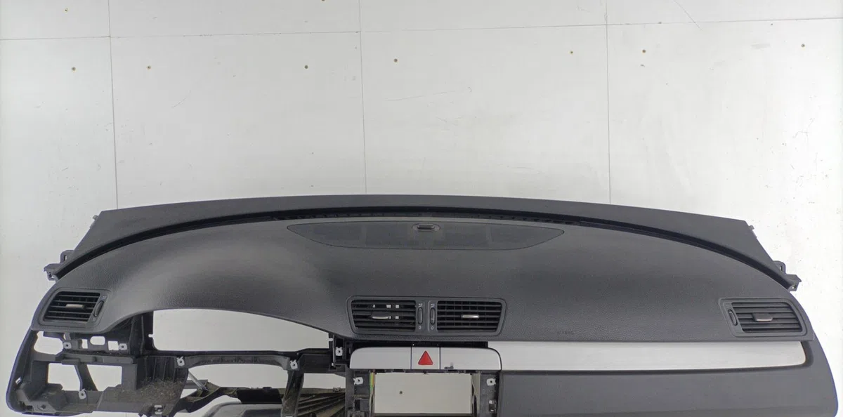 Planche de bord VOLKSWAGEN PASSAT 5 occasion