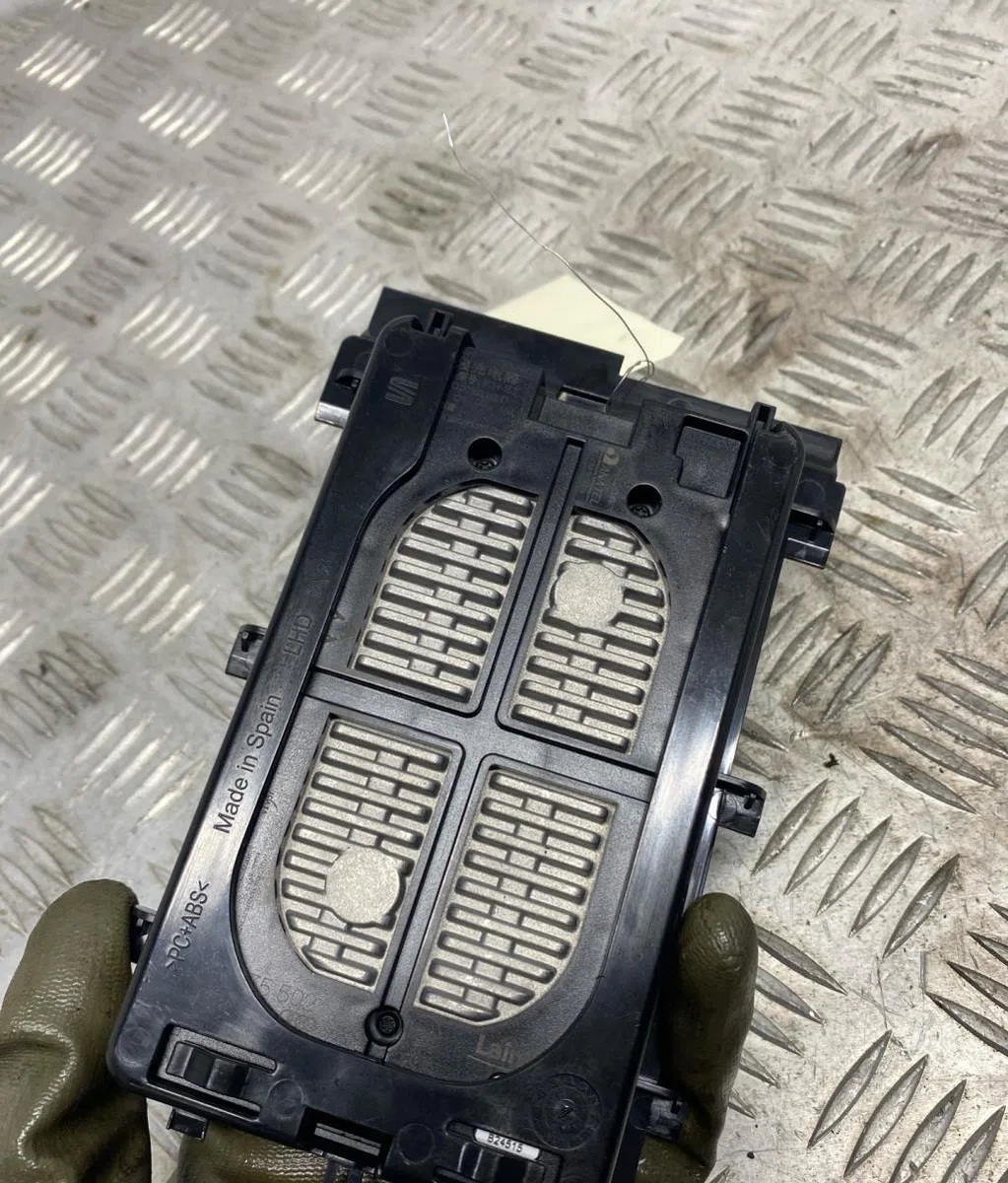 Platine fusible av SEAT LEON 3 PHASE 2 occasion