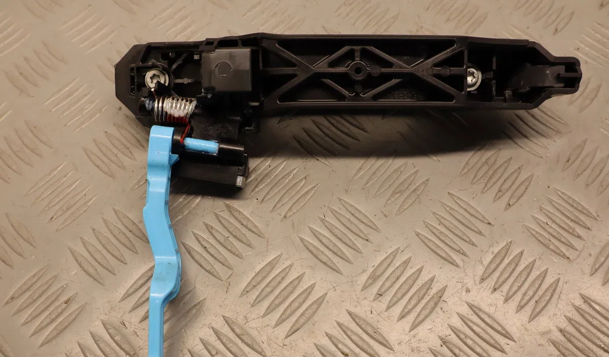 Poignee ext porte ard Toyota AURIS (_E15_) 2.0 d-4d (ade150_) (2006-2012) occasion
