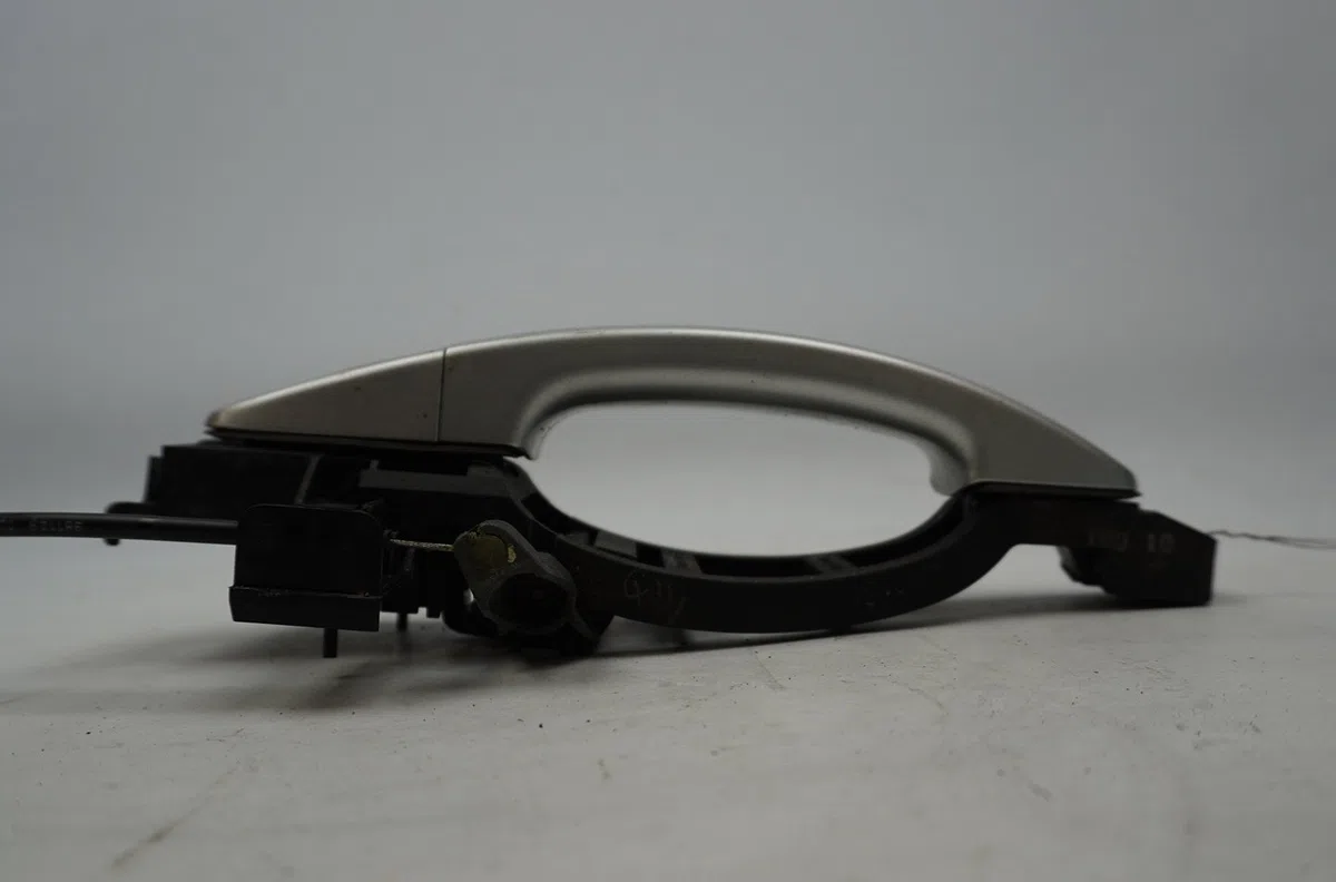 Poignee ext porte arg Ford FOCUS II (DA_, HCP, DP) 1.6 tdci (2004-2012) occasion