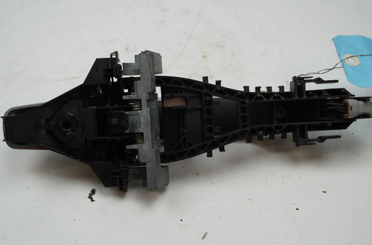Poignee ext porte arg Land rover RANGE ROVER EVOQUE (L538) 2.2 d 4x4 (2011-2019) occasion