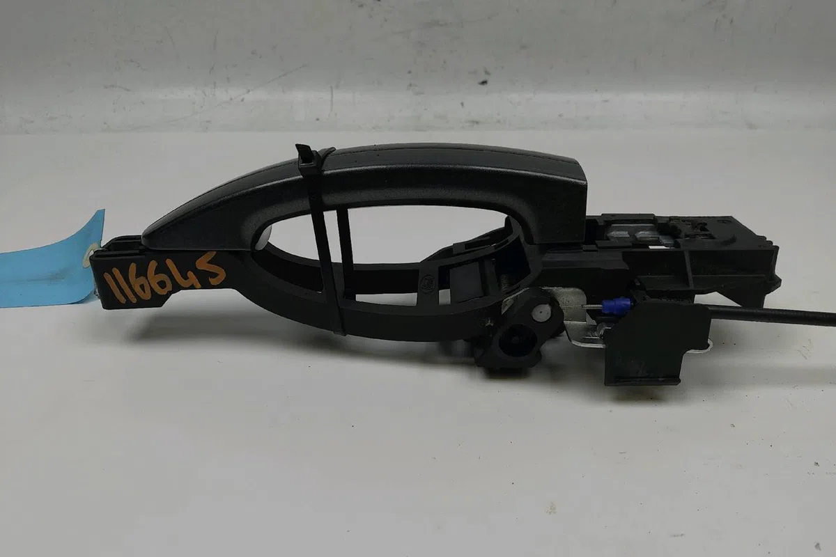 Poignee ext porte avd Ford FOCUS III 1.5 tdci (2014-2017) occasion