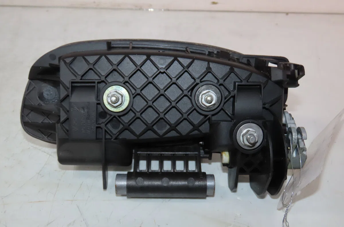 Poignee ext porte avd Porsche PANAMERA (970) 3.0 s e-hybrid (2011-2013) occasion