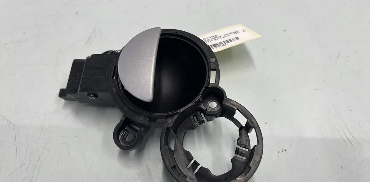 Poignee int porte avd MINI MINI 1 R50-R53 PHASE 1 occasion