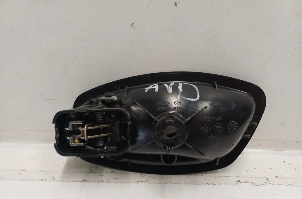 Poignee int porte avd RENAULT CLIO 4 PHASE 1 occasion