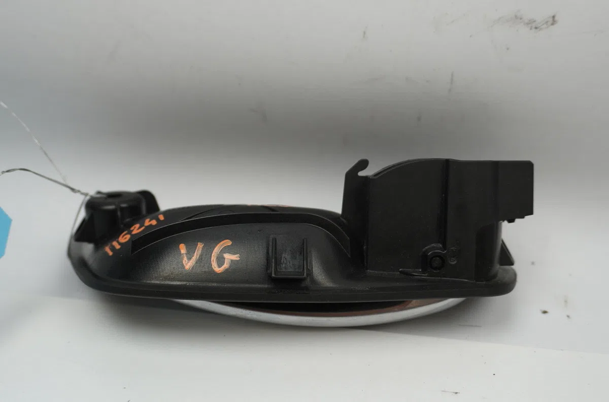 Poignee int porte avg Bmw 1 (E87) 118 d (2004-2007) occasion