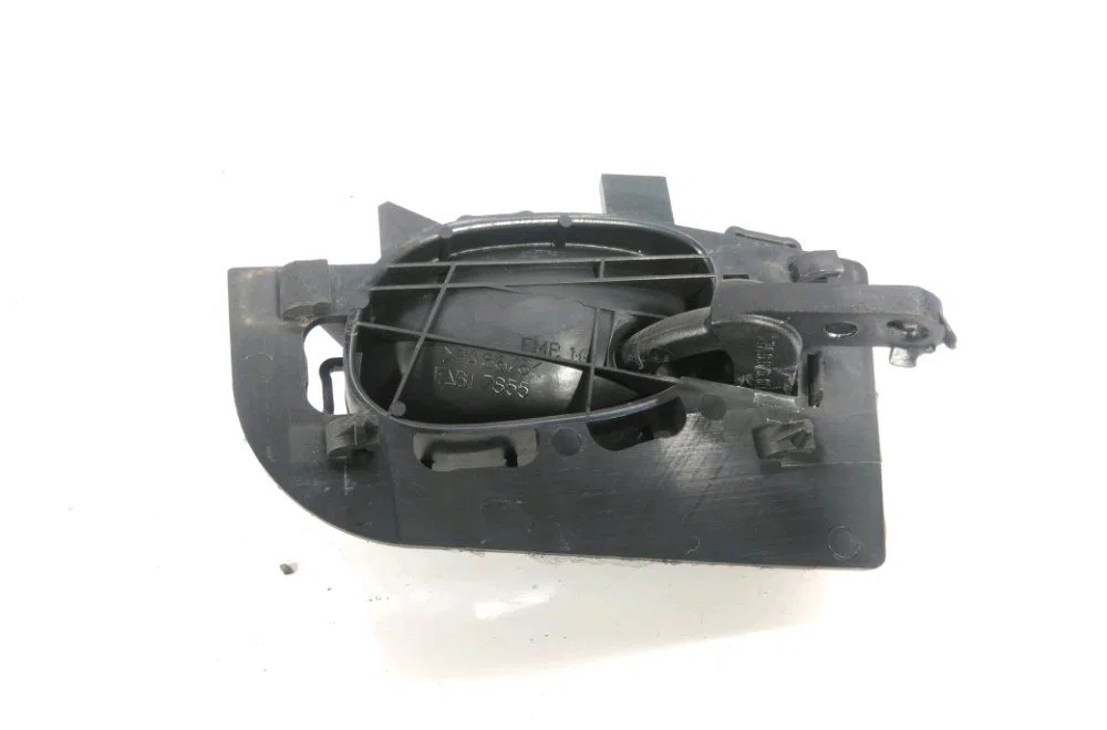 Poignee int porte avg Peugeot 206 (2L_, 2M_) 1.1 (2009-2013) occasion