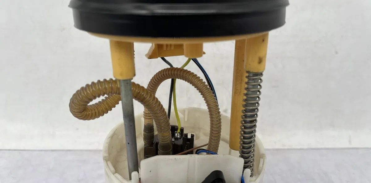 Pompe à carburant immergée AUDI A1 1 PHASE 1 occasion