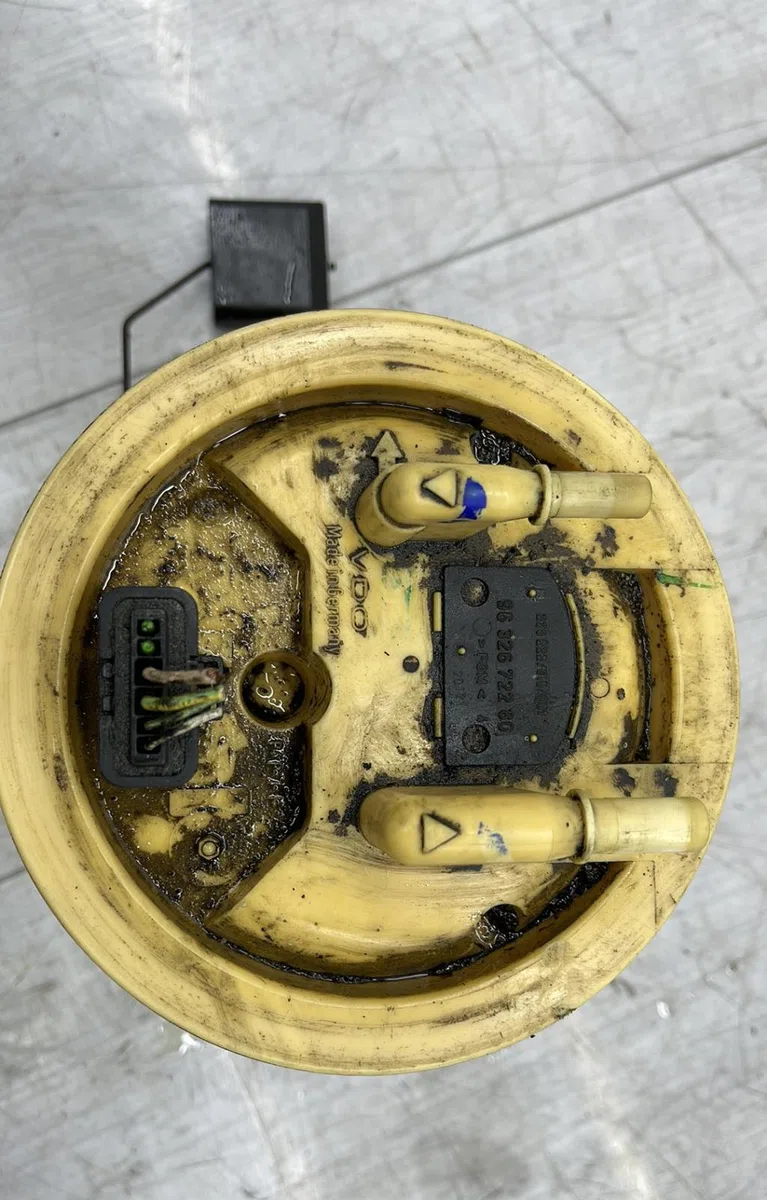 Pompe à carburant immergée CITROEN C5 1 PHASE 1 occasion