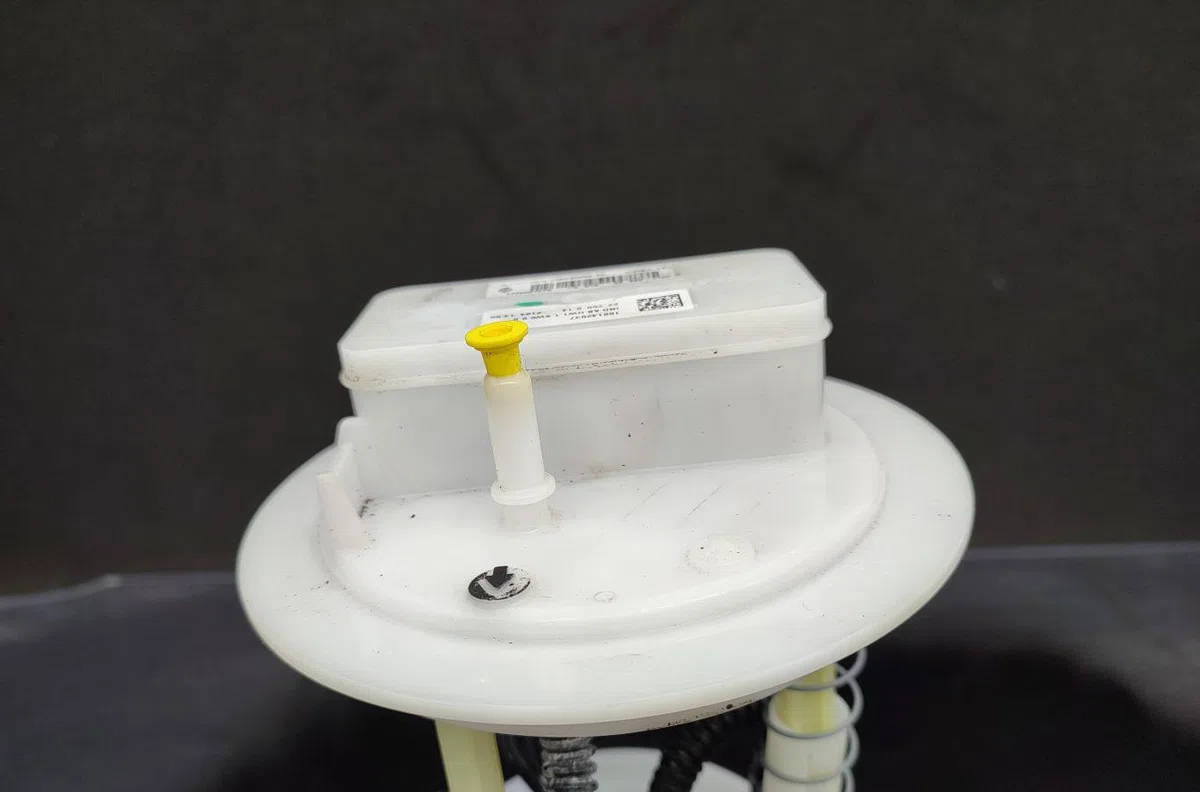 Pompe à carburant immergée DACIA SANDERO 3 occasion