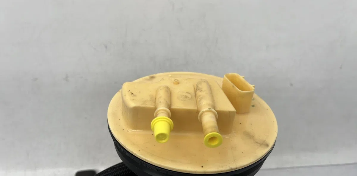 Pompe à carburant immergée FORD FIESTA 6 PHASE 2 occasion