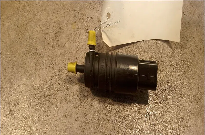 Pompe lave-glace avant Bmw 3 (E90) 318 d (2007-2011) occasion