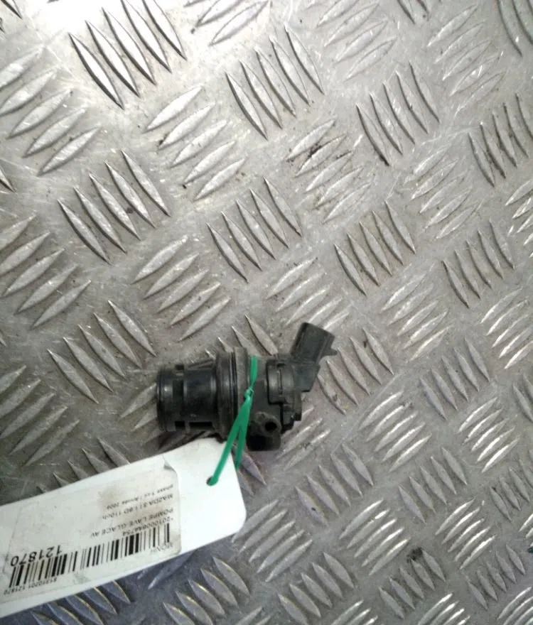 Pompe lave-glace avant MAZDA 3 2006 occasion
