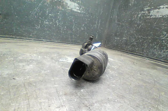 Pompe lave-glace avant Seat TOLEDO III (5P2) 1.9 tdi (2004-2009) occasion
