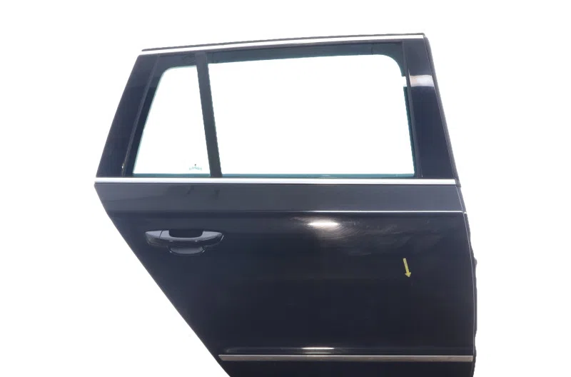 Porte arriere droit pour SKODA SUPERB 2 PHASE 1 BREAK