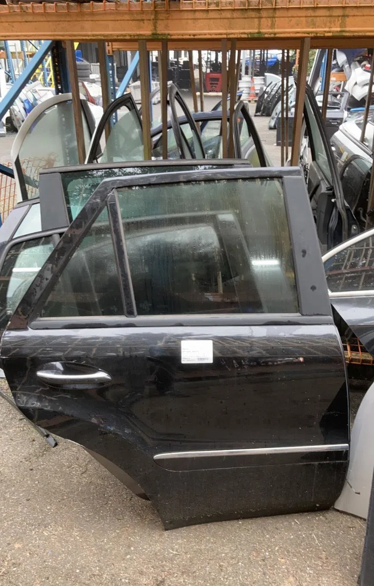 Porte arrière droite Mercedes-benz CLASSE M (W164) Ml 320 cdi 4-matic (164.122) (2005-2009) occasion