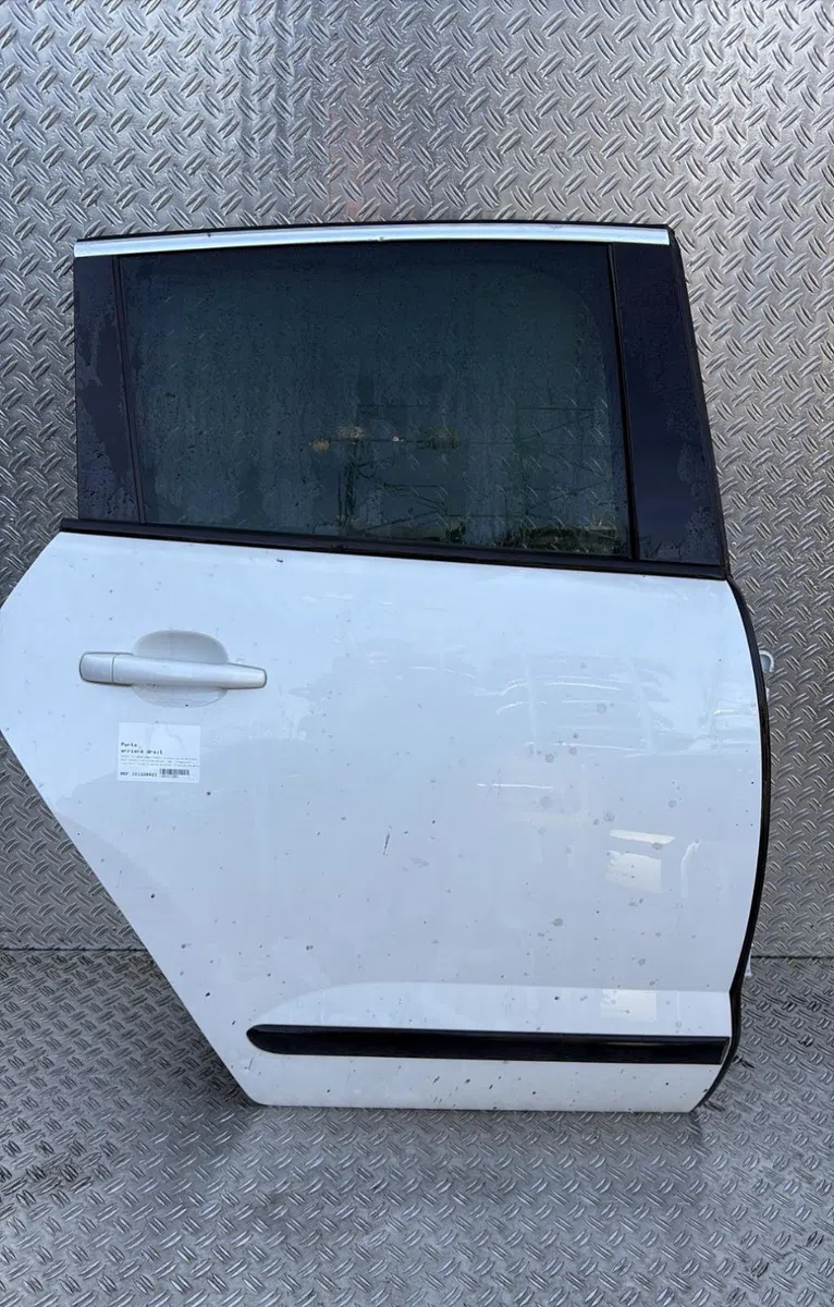 Porte arrière droite Peugeot 3008 Monospace (0U_) 2.0 hdi hybrid4 (0urhca) (2011-2016) occasion