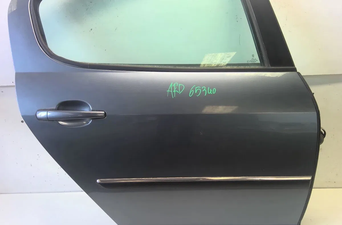 Porte arrière droite Peugeot 407 (6D_) 2.0 hdi 135 (6drhrh, 6drhre, 6drhrg, 6drhrj) (2004-2010) 4 portes occasion