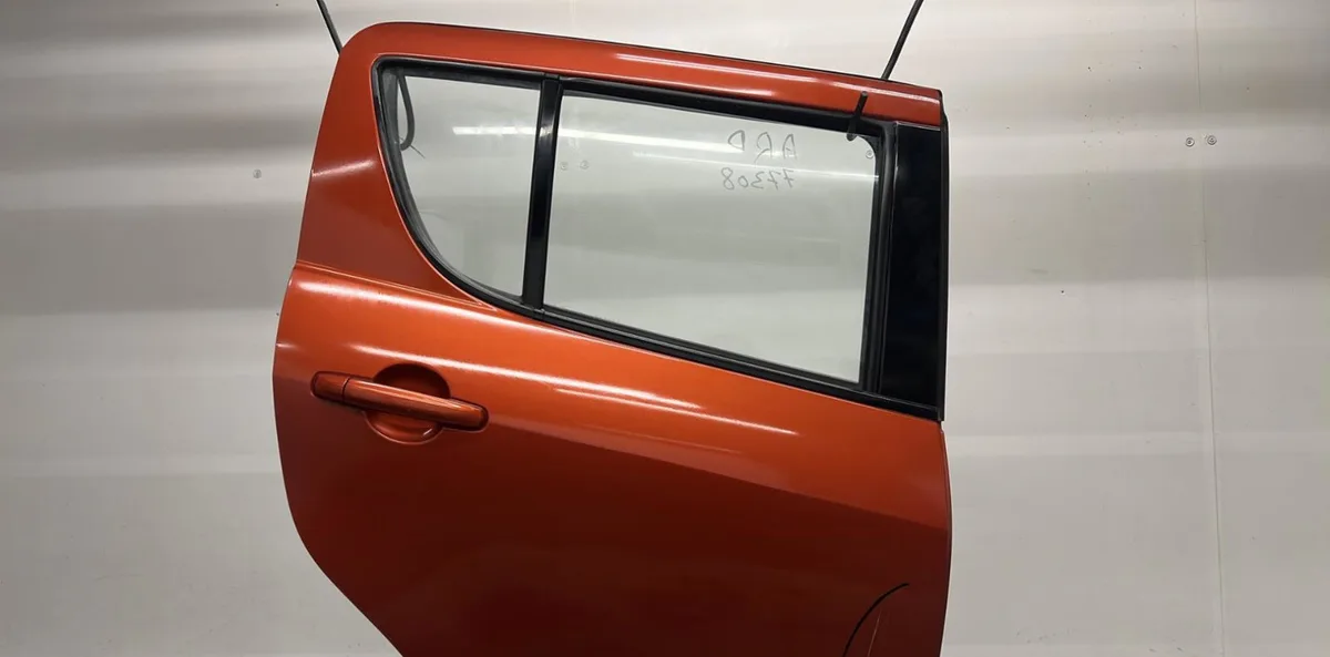 Porte arrière droite SUZUKI SWIFT 4 occasion