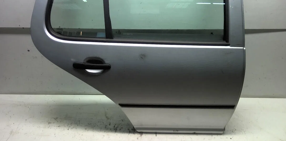 Porte arrière droite Volkswagen GOLF IV (1J1) 1.9 tdi (1997-2004) occasion