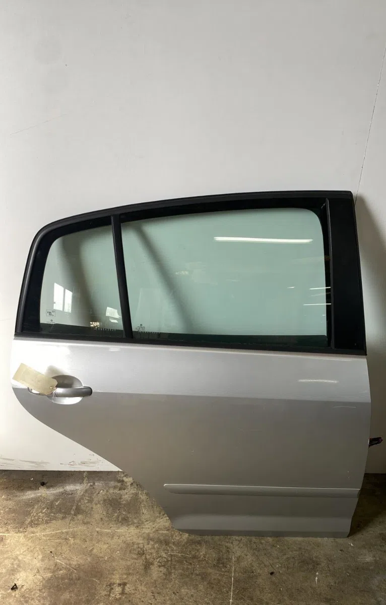 Porte arrière droite Volkswagen GOLF PLUS V (5M1, 521) 1.9 tdi (2005-2009) 5 portes occasion
