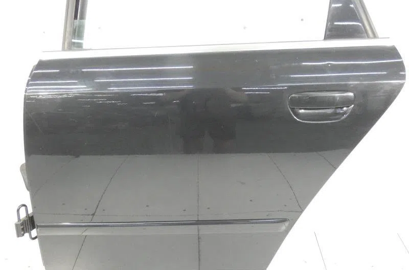 Porte arrière gauche AUDI A4 2 AVANT PHASE 1 BREAK occasion