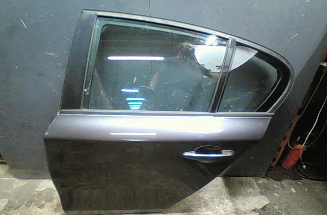 Porte arrière gauche Bmw 1 (E87) 120 d (2004-2011) occasion