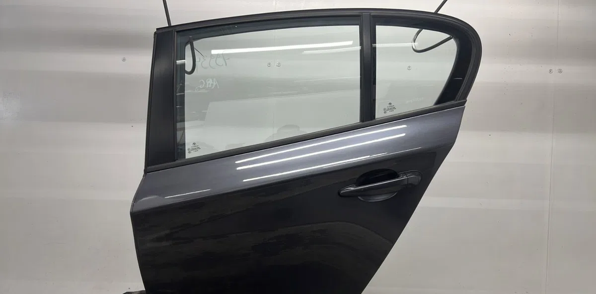 Porte arrière gauche BMW SERIE 1 E87 PHASE 2 occasion