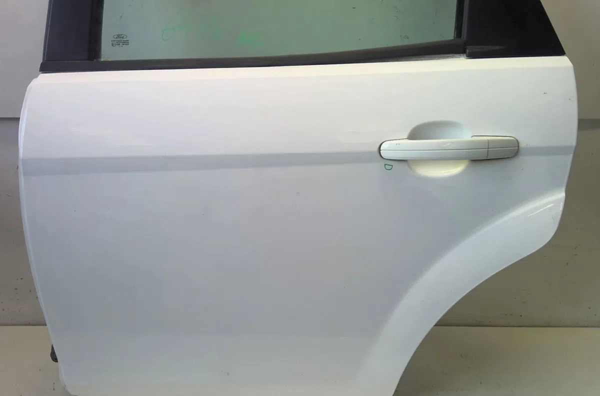 Porte arrière gauche FORD FOCUS 2 PHASE 2 BREAK occasion